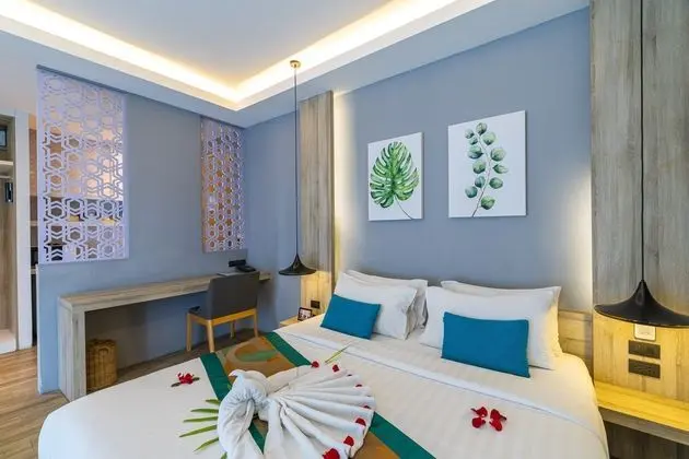 Deluxe Tek Büyük Yataklı Oda, Göl Manzaralı