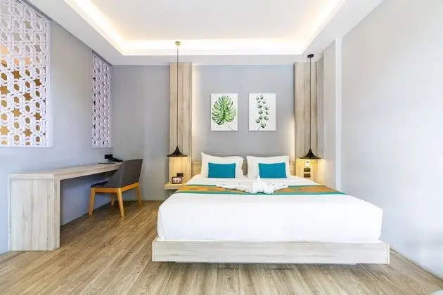 Deluxe Tek Büyük Yataklı Oda, Göl Manzaralı