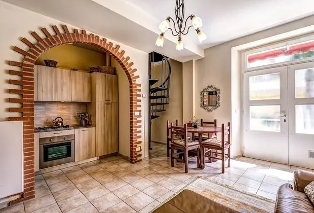 Romantic Villa, Göl Manzaralı