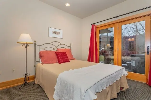 Ev, Birden Çok Yatak, Şömine