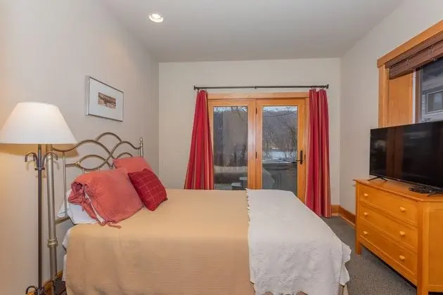 Ev, Birden Çok Yatak, Şömine