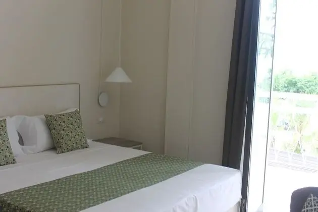 Tek Büyük veya İki Ayrı Yataklı Oda, Balkon