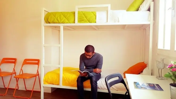 Ortak Ranzalı Oda, Karma Ranzalı Oda (1 Bed in a  4 Bed Mixed Dormitory)