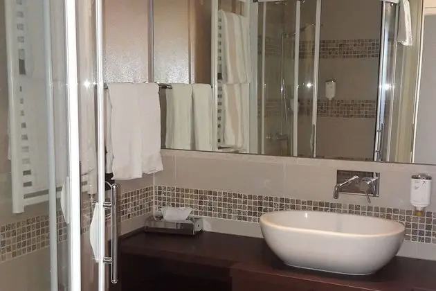 Standard Üç Kişilik Oda