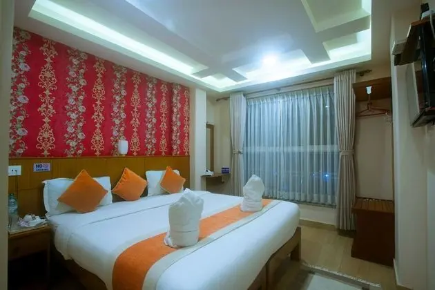 Deluxe Tek Büyük Yataklı Oda