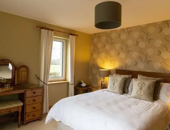 Comfort Tek Büyük Yataklı Oda, Banyolu/Duşlu (Sycamore View Room)