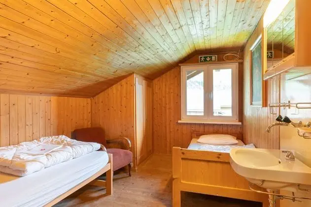 Basic İki Ayrı Yataklı Oda, 2 Tek Kişilik Yatak, Ortak Banyo, Göl Manzaralı