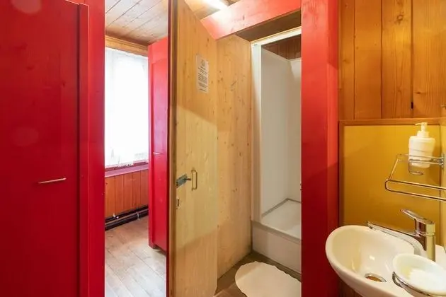 Basic İki Ayrı Yataklı Oda, 2 Tek Kişilik Yatak, Ortak Banyo, Göl Manzaralı