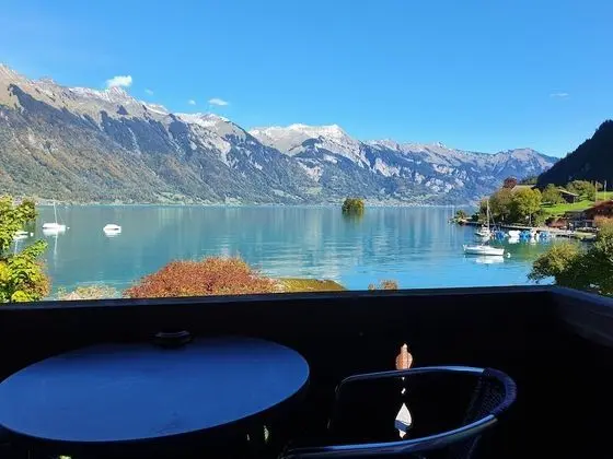 Basic Tek Büyük Yataklı Oda, Ortak Banyo, Göl Manzaralı