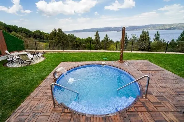 Garden Suite, Göl Manzaralı, Isıtmalı Özel Havuzlu