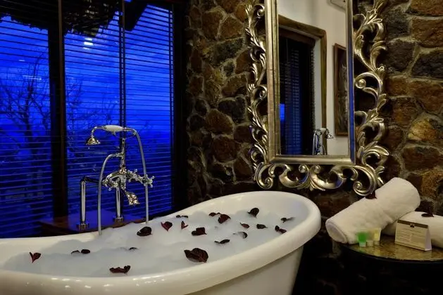 1 Çift Kişilik Veya 2 Tek Kişilik Yatak Deluxe