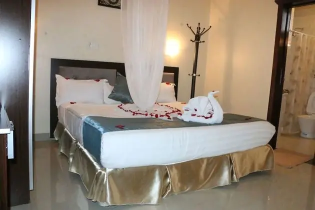 Tek Büyük Yataklı Oda, Göl Manzaralı