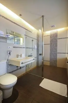 Dört Kişilik Oda, Göl Manzaralı