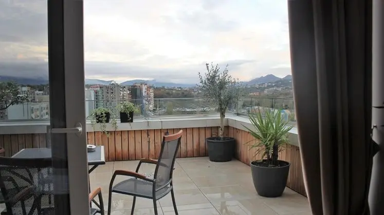 Penthouse Apartment 1