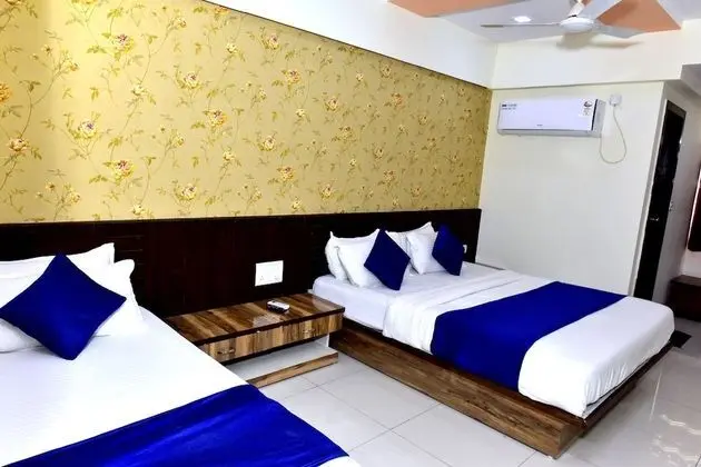 Deluxe Üç Kişilik Oda