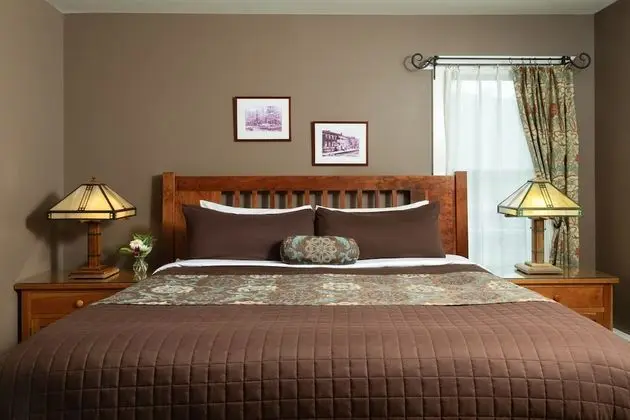 Buffalo Marsh Suite