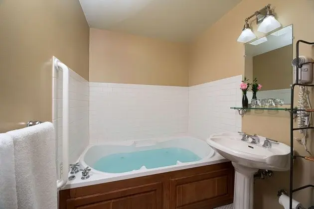 Buffalo Marsh Suite
