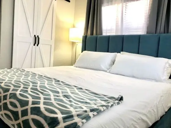 Ev (2 Bedrooms)