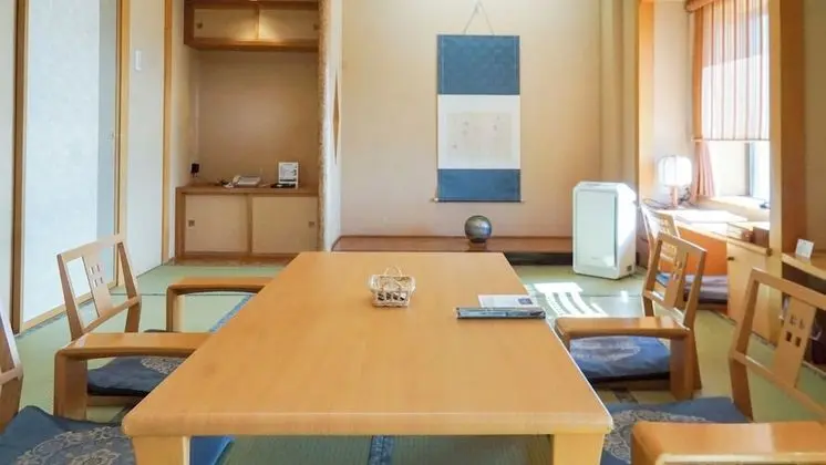 Traditional Oda, Sigara İçilmez, Göl Manzaralı (Japanese Style)