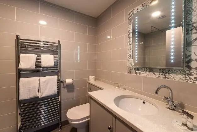 Tek Büyük Yataklı Oda