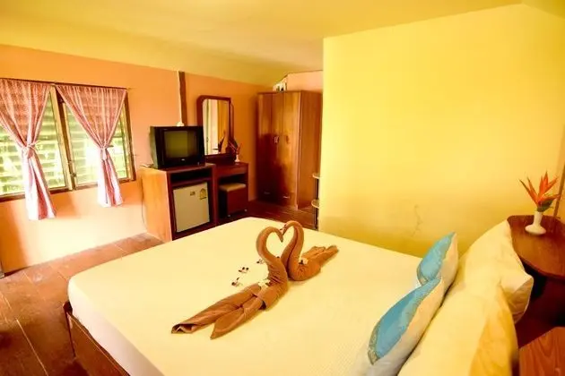 Bamboo Bungalow with Fan