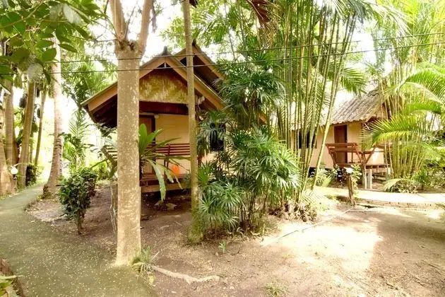 Bamboo Bungalow with Fan