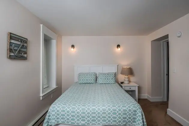 Ev, Birden Çok Yatak, Sıcak Su Havuzu