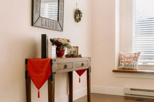 Ev, Birden Çok Yatak, Sıcak Su Havuzu