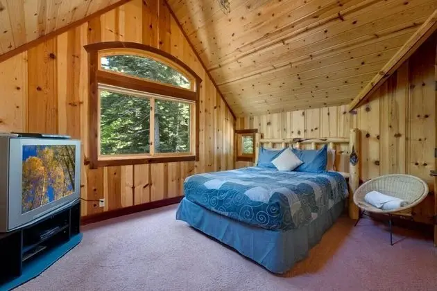 Kulübe (On Lake Tahoe!! Close to Heavenly and)