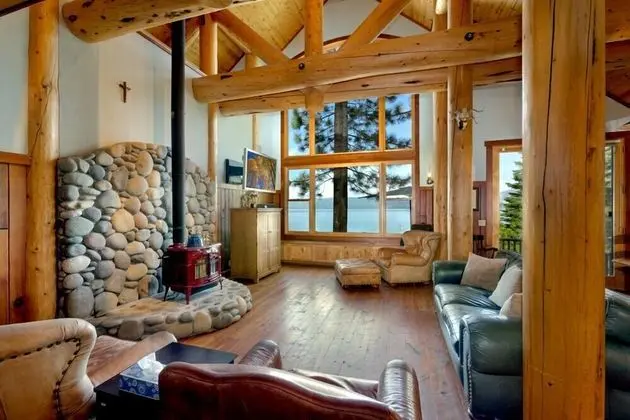 Kulübe (On Lake Tahoe!! Close to Heavenly and)