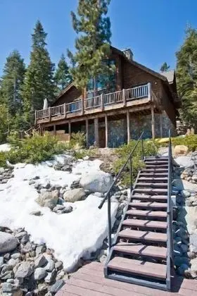 Kulübe (On Lake Tahoe!! Close to Heavenly and)