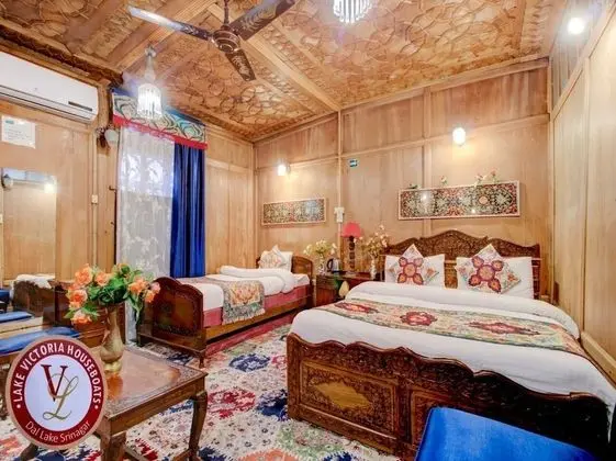Deluxe Tek Büyük Yataklı Oda, Avlu