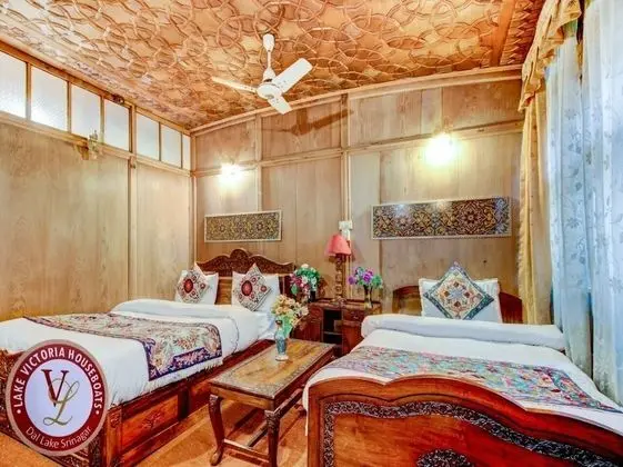 Deluxe Tek Büyük Yataklı Oda, Avlu