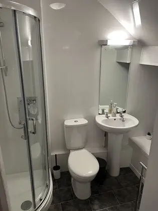 Classic Tek Büyük Yataklı Oda, Banyolu/Duşlu