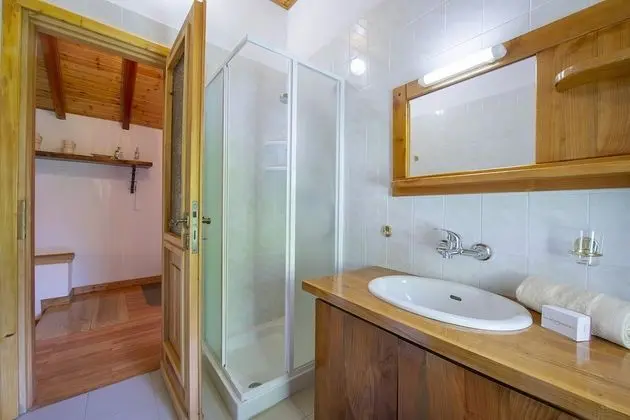 Family Ev, Birden Çok Yatak, Bahçeli (Lake View Chalet)