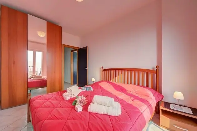 Standard Apart Daire, Birden Çok Yatak, Bahçeli (Lake View Dom-Us Apartment)