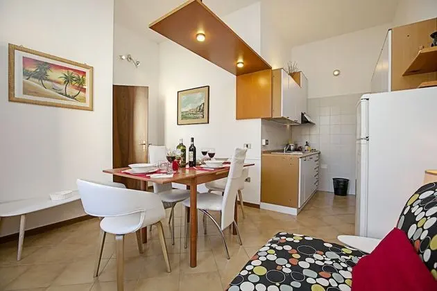 Family Apart Daire, Birden Çok Yatak, Göl Kenarı (Lake View Historical Center Apartment)