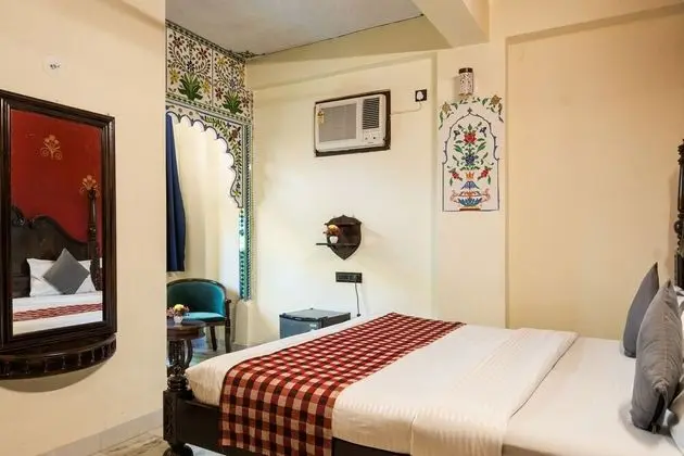 Superior Jharokha Room