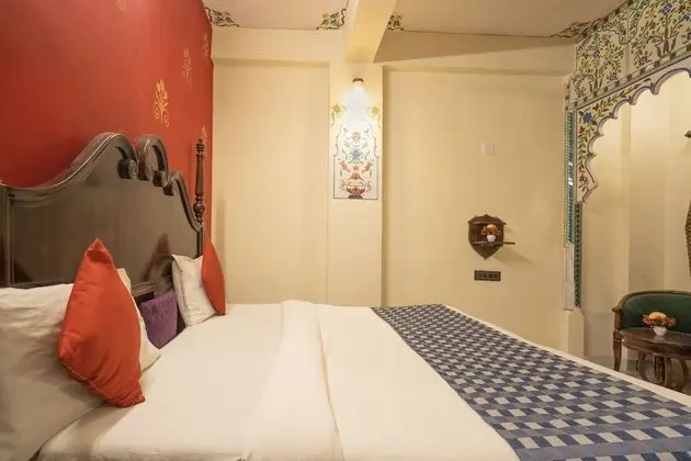 Superior Jharokha Room
