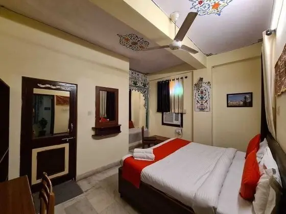 Superior Jharokha Room