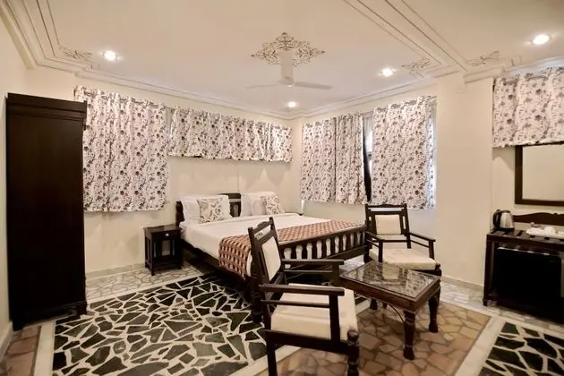 Superior Temple View Room