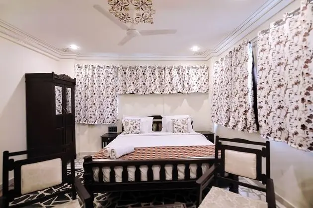 Superior Temple View Room
