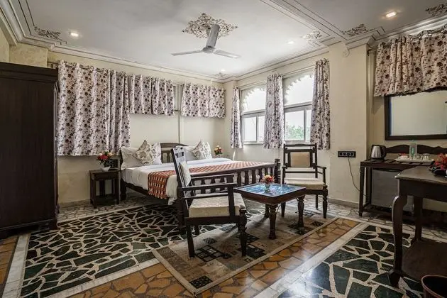 Superior Temple View Room