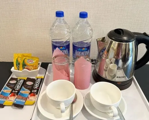 Executive Oda, Balkon, Havuz Manzaralı