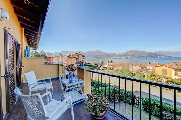 Family Sıra Ev, Birden Çok Yatak, Bahçeli (Lake View Pool Apartment in Ranco)