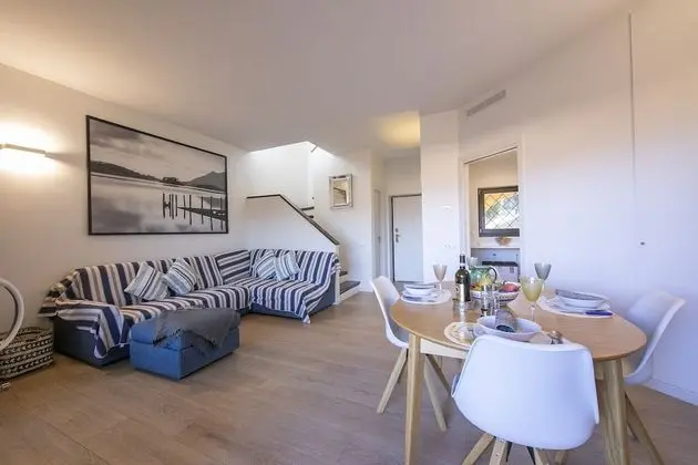 Family Sıra Ev, Birden Çok Yatak, Bahçeli (Lake View Pool Apartment in Ranco)