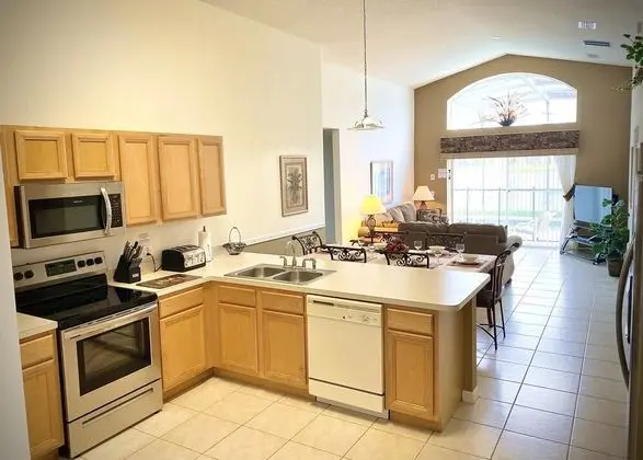 Villa (Lake View, Private Pool with Spa & Ga)