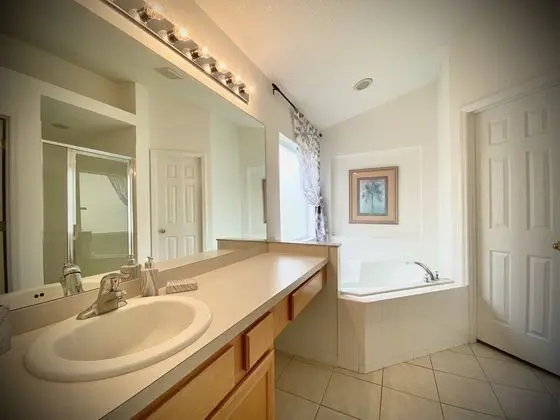 Villa (Lake View, Private Pool with Spa & Ga)