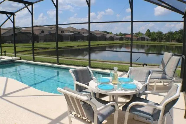 Villa (Lake View, Private Pool with Spa & Ga)