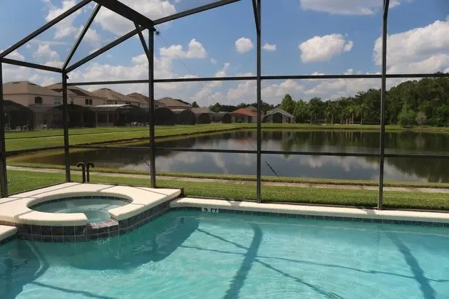 Villa (Lake View, Private Pool with Spa & Ga)